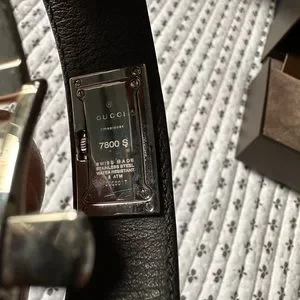 This Gucci 7800S black leather Quarts swiss made s-l1200.jpg main image 4